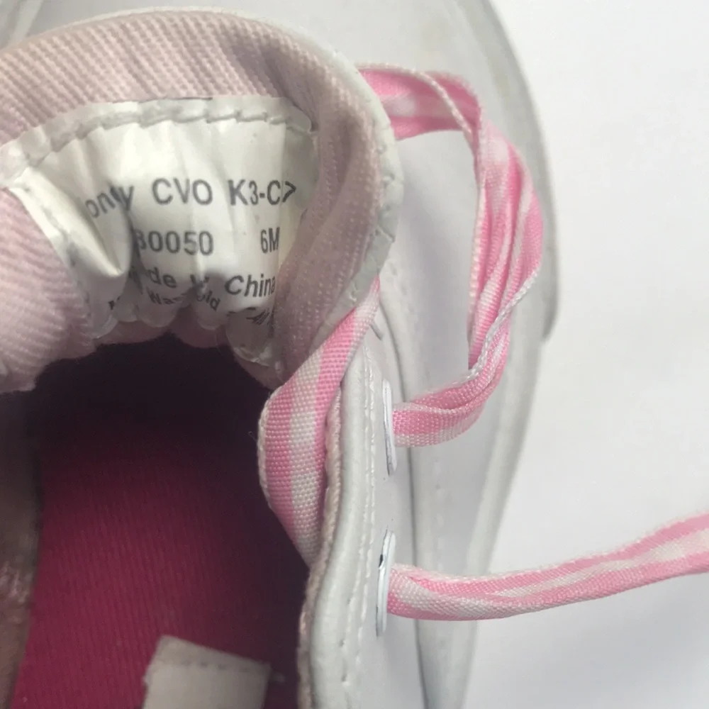 Stride Rite/Converse Sneakers (size 6)